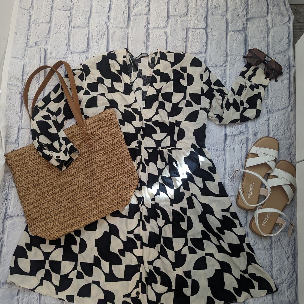 NWOT Zara Abstract Women XS Black White  Mini Dress